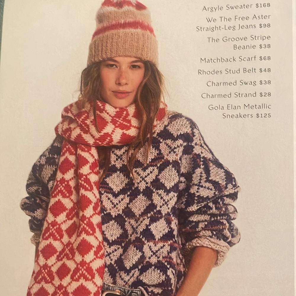 ✨NWT ❄️Free People in the Groove Knit Beanie in Cherry stripe 🍒 SOLD OUT!